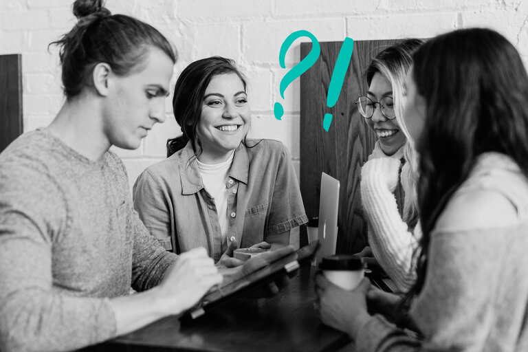 Personengruppe am Diskutieren